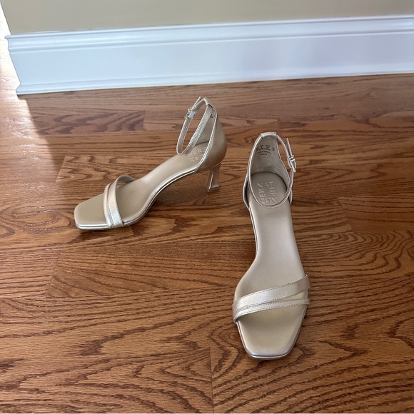 NWOT Naturalizer Khloe Elegant Gold Women's Heels, Sz 8.5 - Picture 1 of 10